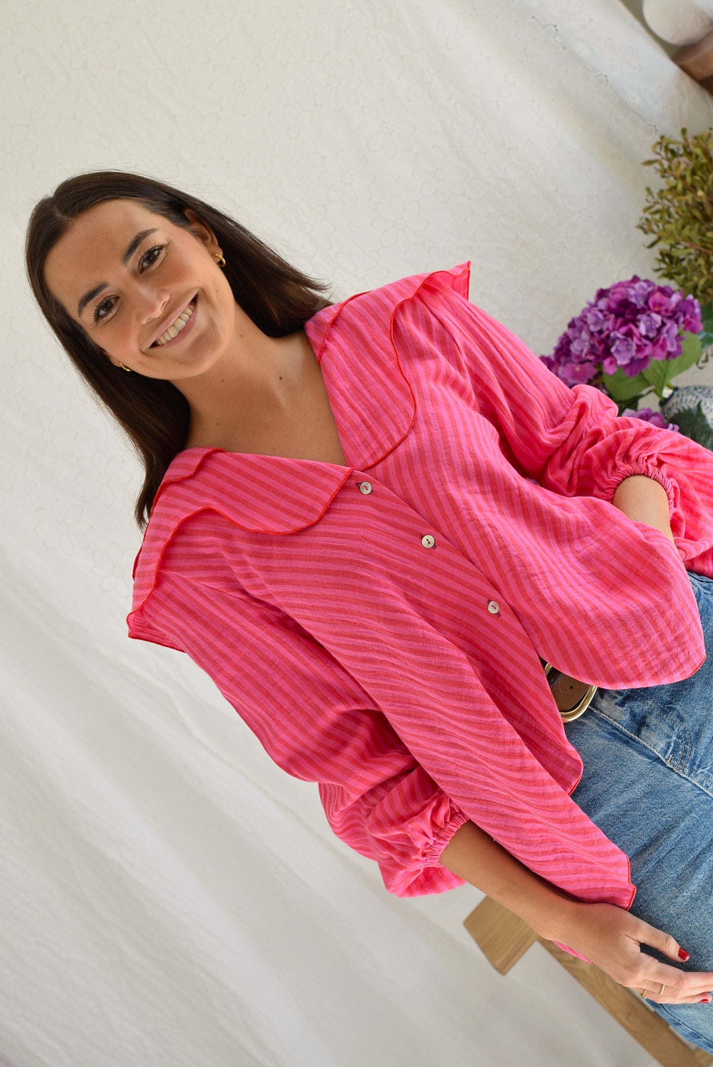 CAMISA MÁXIMA - RAYAS ROSAS Y ROJAS - PREORDER 23 ABRIL