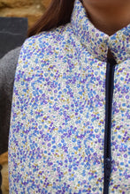 Cargar imagen en el visor de la galería, CHALECO INÉS - LIBERTY AZUL -
