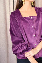 Load image into Gallery viewer, BLUSA CLAUDIA - TERCIOPELO BERENJENA -
