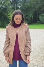 Load image into Gallery viewer, CHAQUETA ISABEL - ANTE AVELLANA
