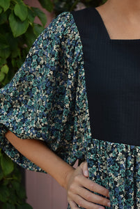 VESTIDO SIMONETA - FLORES AZUL  - PREORDER 28 SEPTIEMBRE