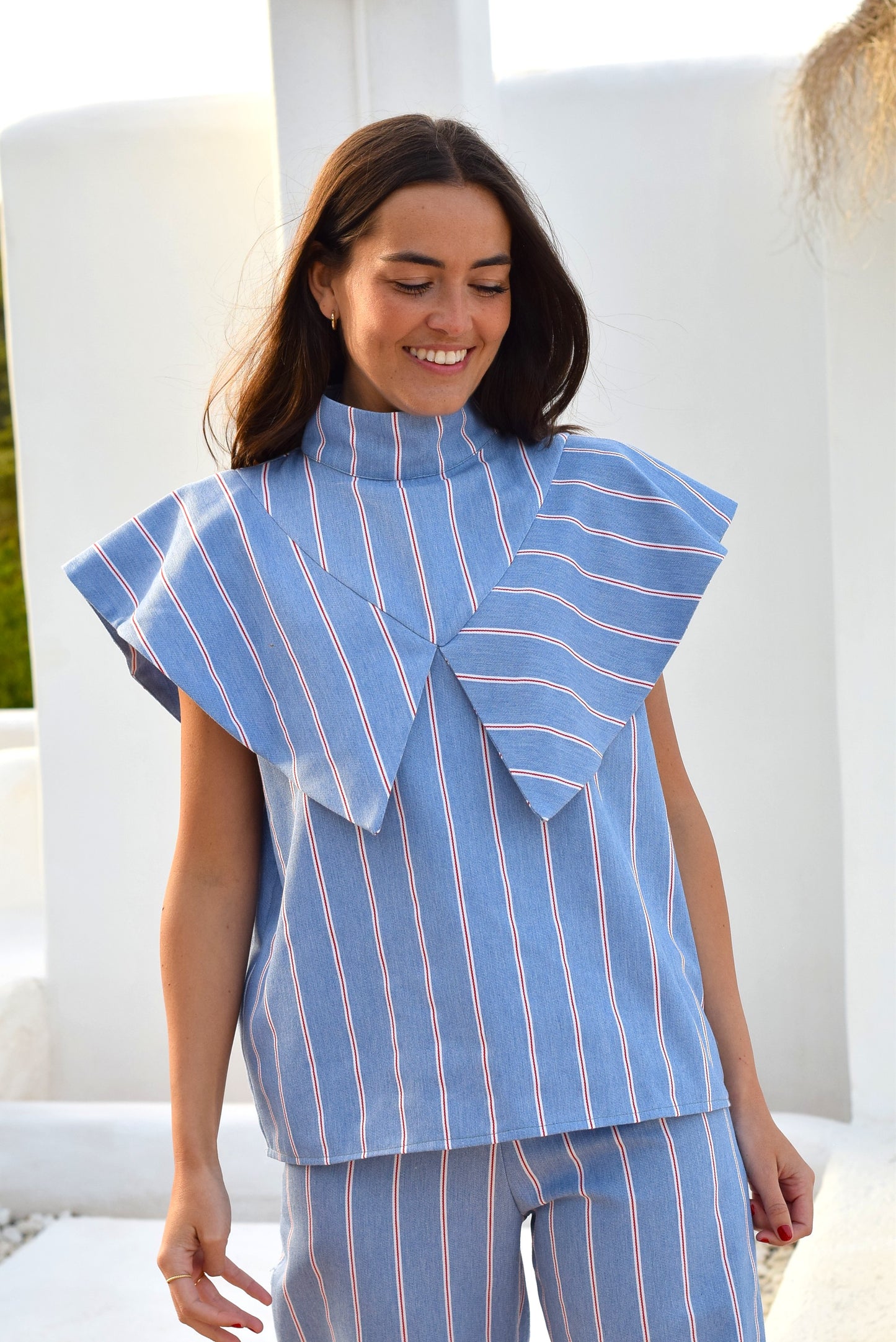 BLUSA FLAVIA - AZUL RAYA ROJA - PREORDER 22 DE MAYO