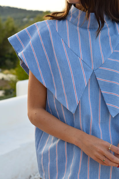 BLUSA FLAVIA - AZUL RAYA ROJA - PREORDER 22 DE MAYO