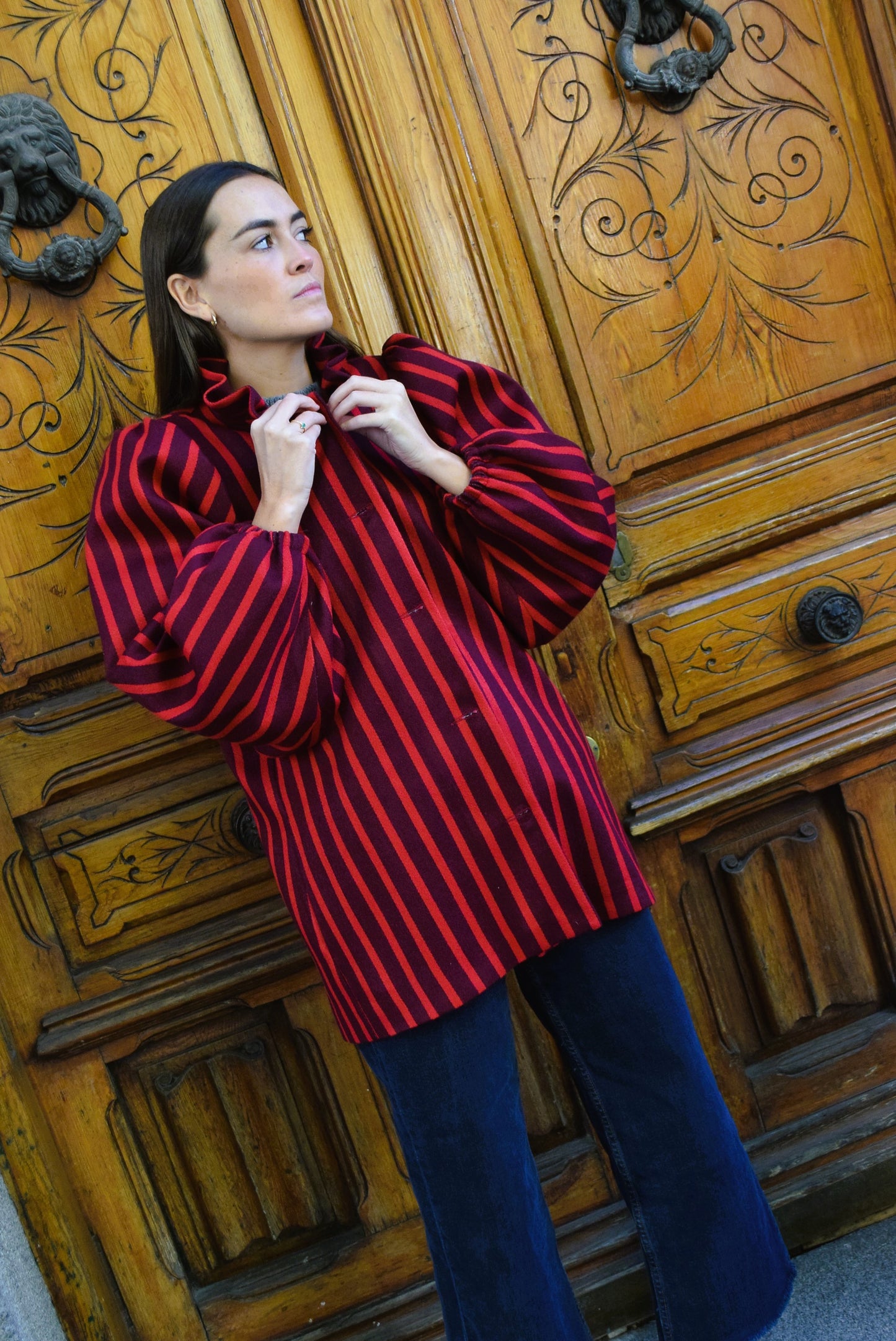 ABRIGO EUGENIA - RAYAS ROJAS -