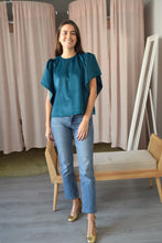 Cargar imagen en el visor de la galería, BLUSA FILIPA - TERCIOPELO VERDE -
