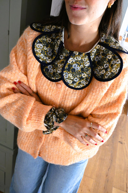 BLUSA PIA - FLORES AZUL -