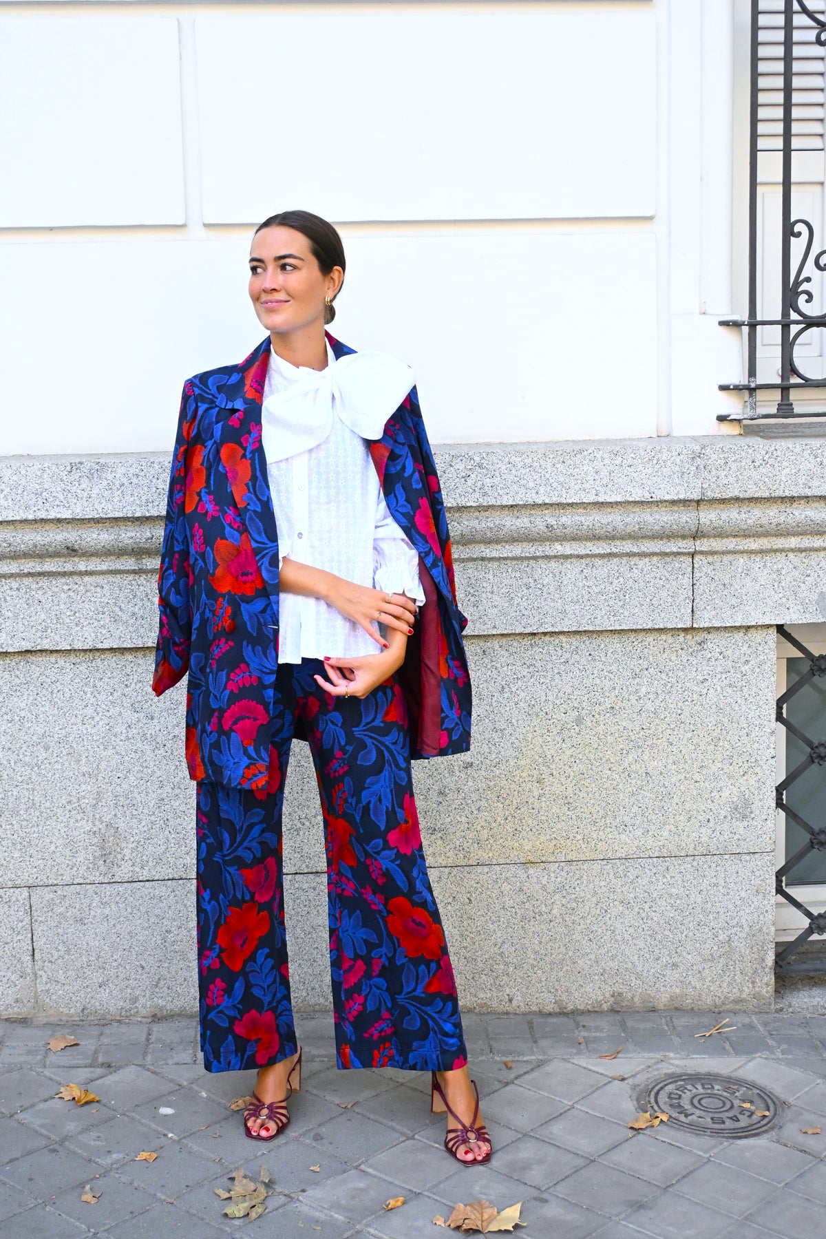 CHAQUETA NONA - AZUL Y ROJA - PREORDER 14 DE OCTUBRE