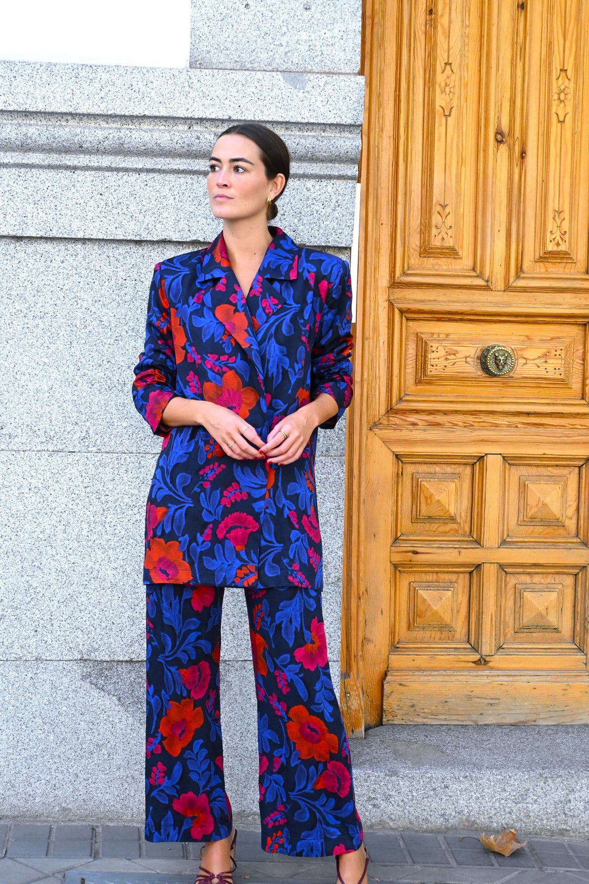 CHAQUETA NONA - AZUL Y ROJA - PREORDER 14 DE OCTUBRE