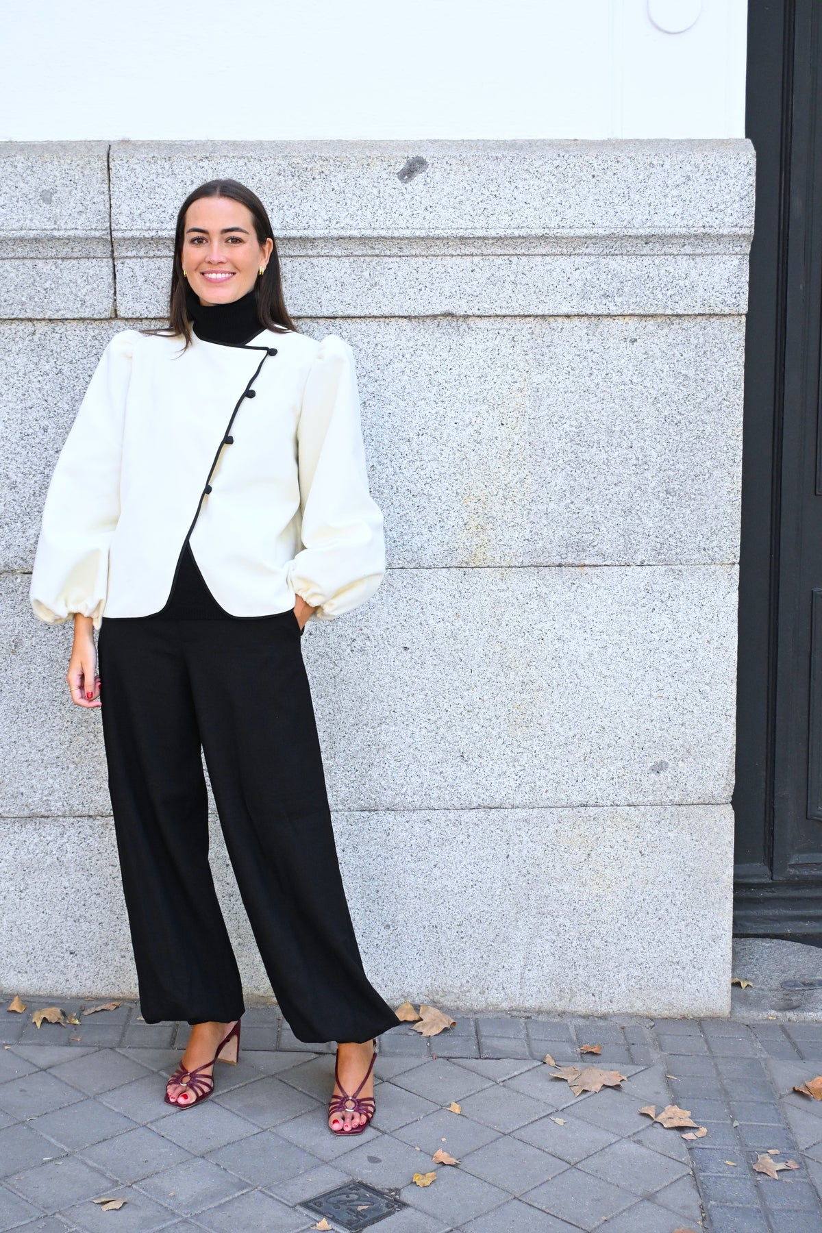 CHAQUETA SIMONA - BLANCA Y NEGRA