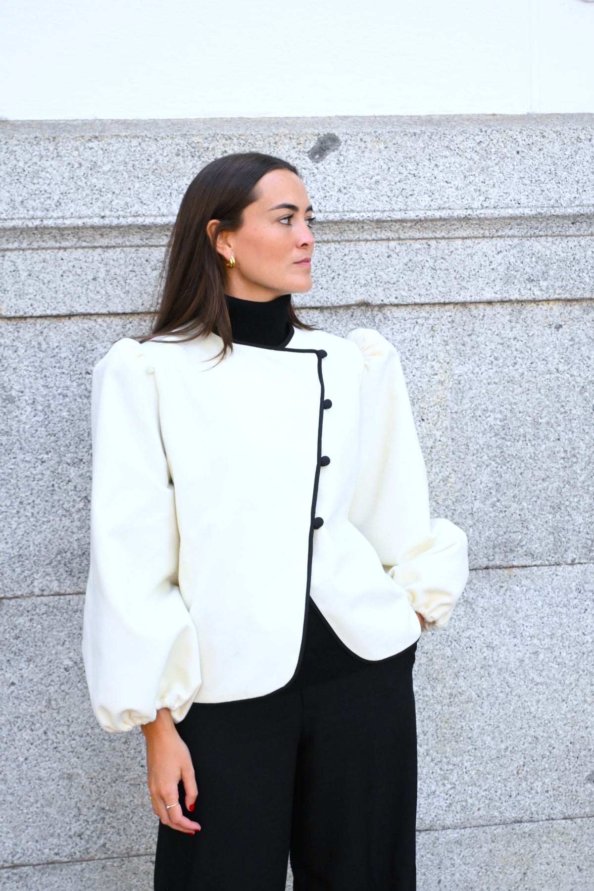 CHAQUETA SIMONA - BLANCA Y NEGRA