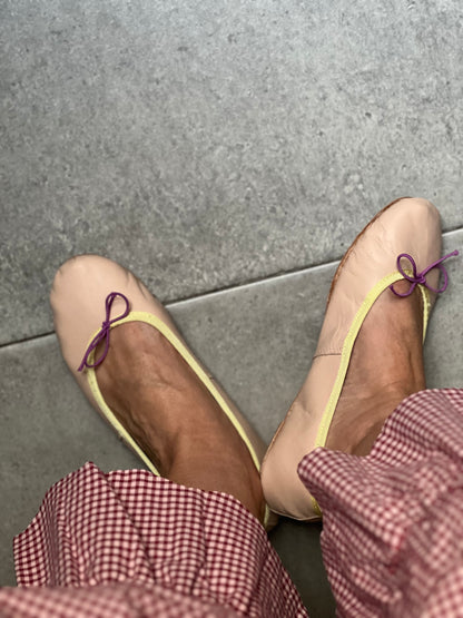 NUDE BALLERINAS WITH PASTEL YELLOW -
