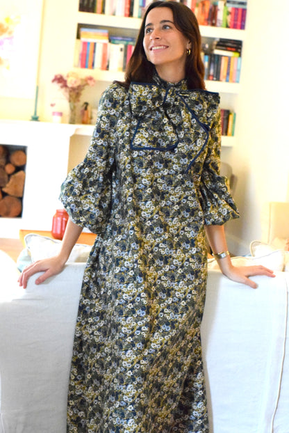 VESTIDO GABRIELA - FLORES - PREORDER 30 NOVIEMBRE