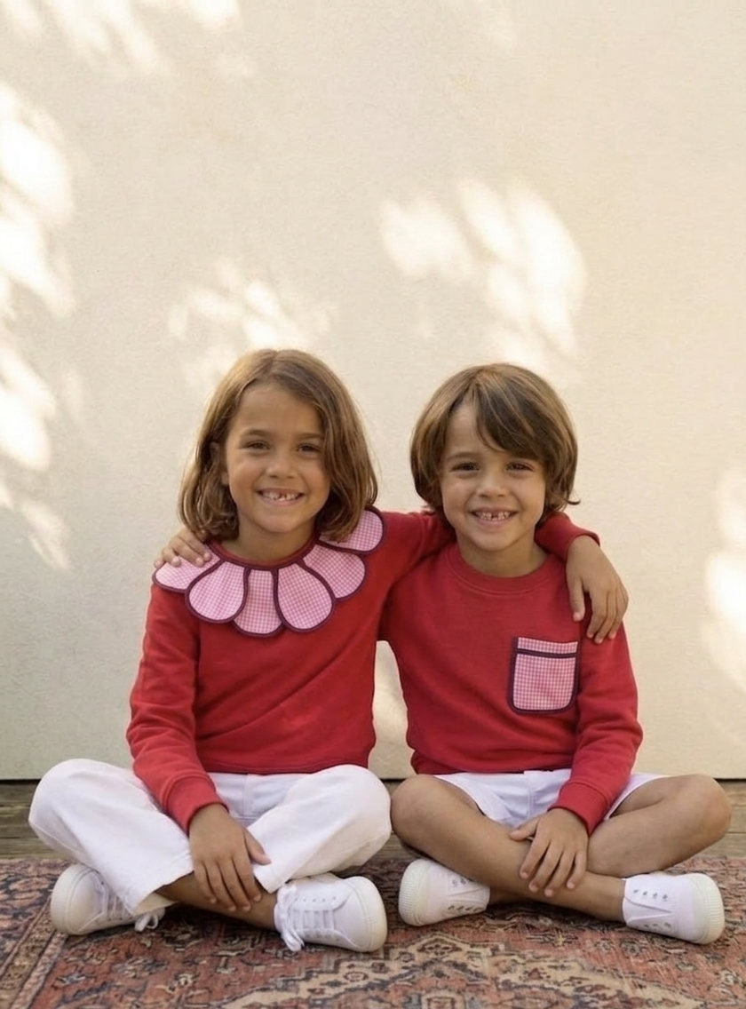 SUDADERA ROJA - KIDS - PREORDER 30 ABRIL