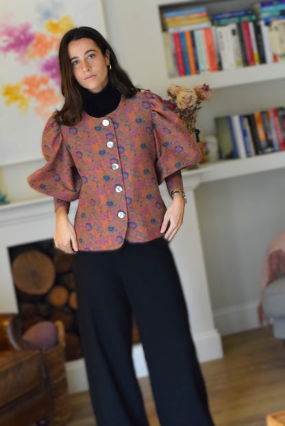 BLUSA HILDA - FLOR SALMÓN - PREORDER 26 NOVIEMBRE