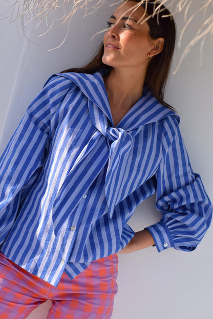 BLUSA LUCÍA - RAYAS AZULES -