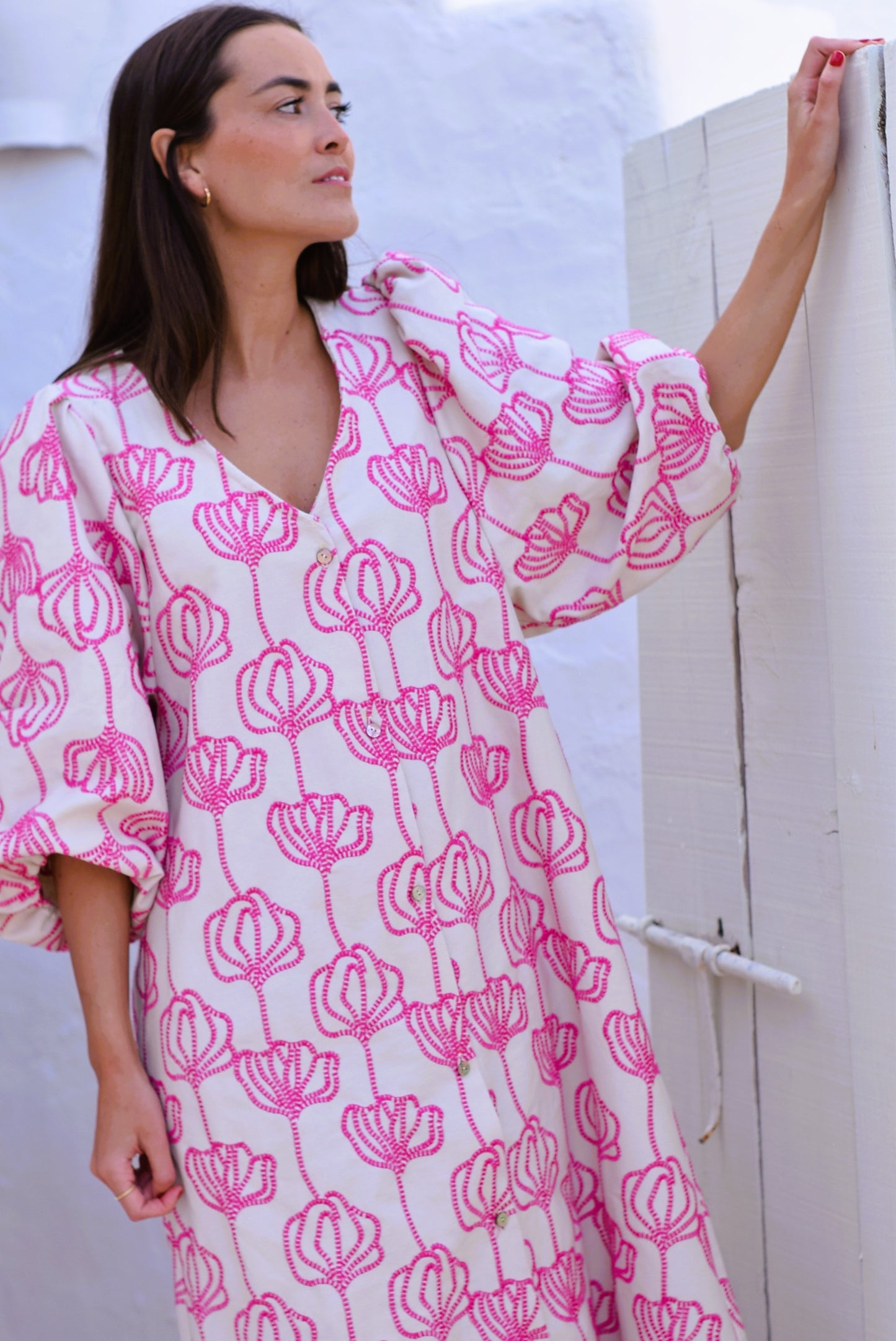 VESTIDO EUGENIA - BORDADO ROSA - PREORDER 27 ABRIL