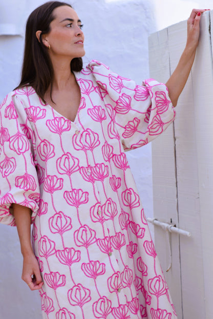 VESTIDO EUGENIA - BORDADO ROSA - PREORDER 27 ABRIL