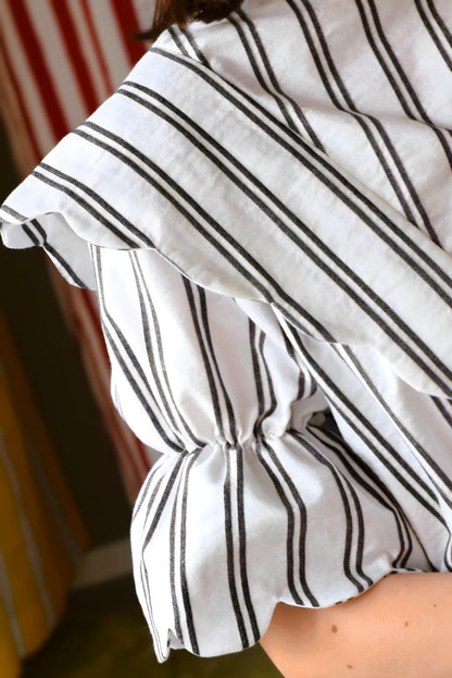 BLUSA LOLA - RAYAS NEGRAS -