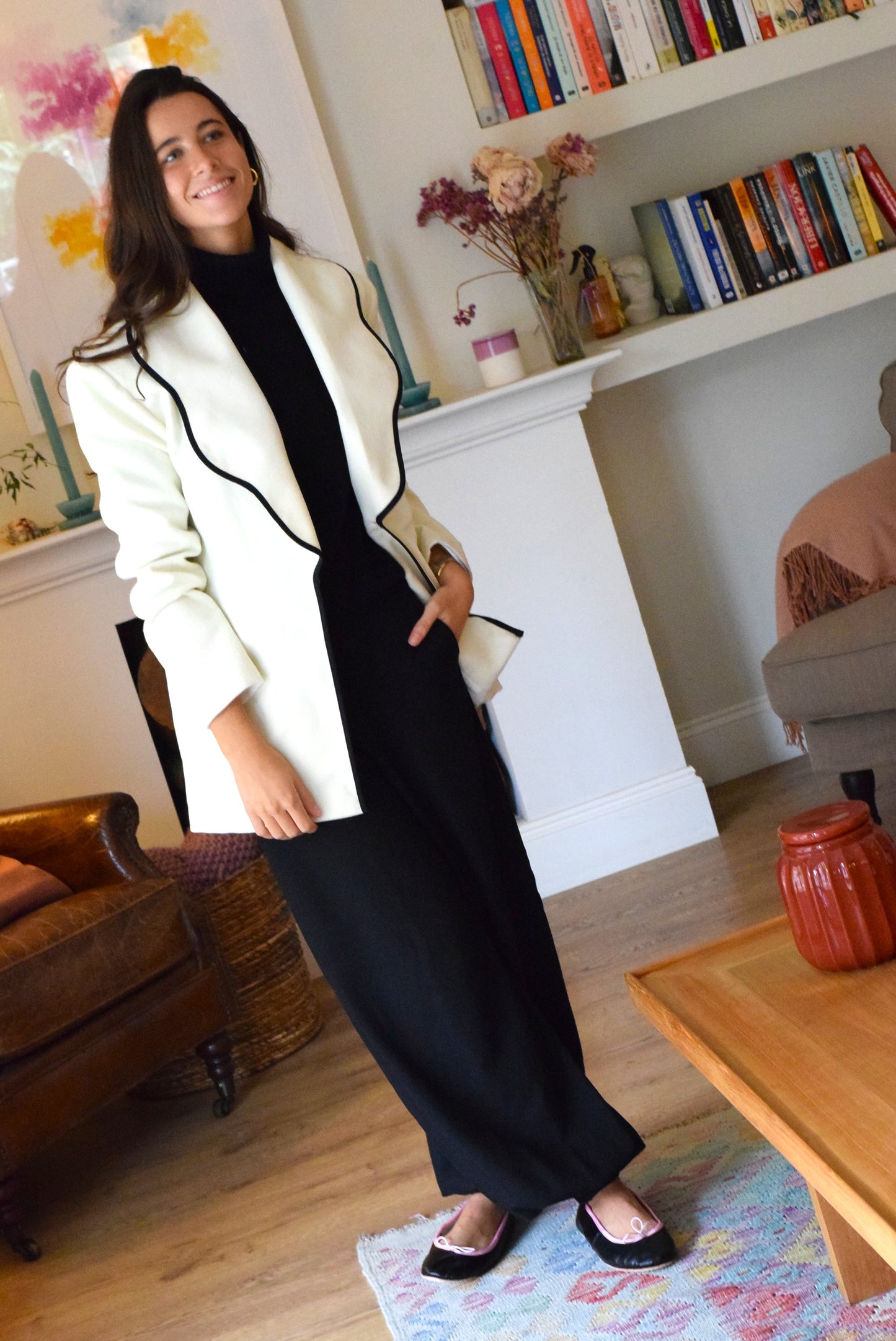 CHAQUETA NICOLETTA - BLANCA Y NEGRA - PREORDER 23 NOVIEMBRE