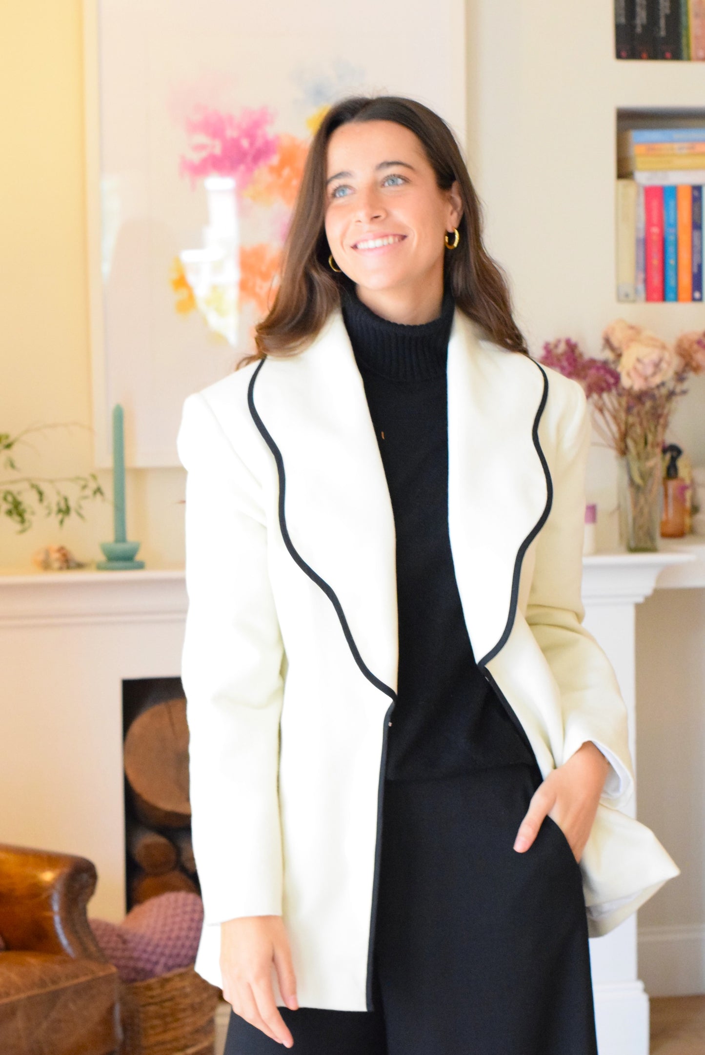 CHAQUETA NICOLETTA - BLANCA Y NEGRA - PREORDER 23 NOVIEMBRE