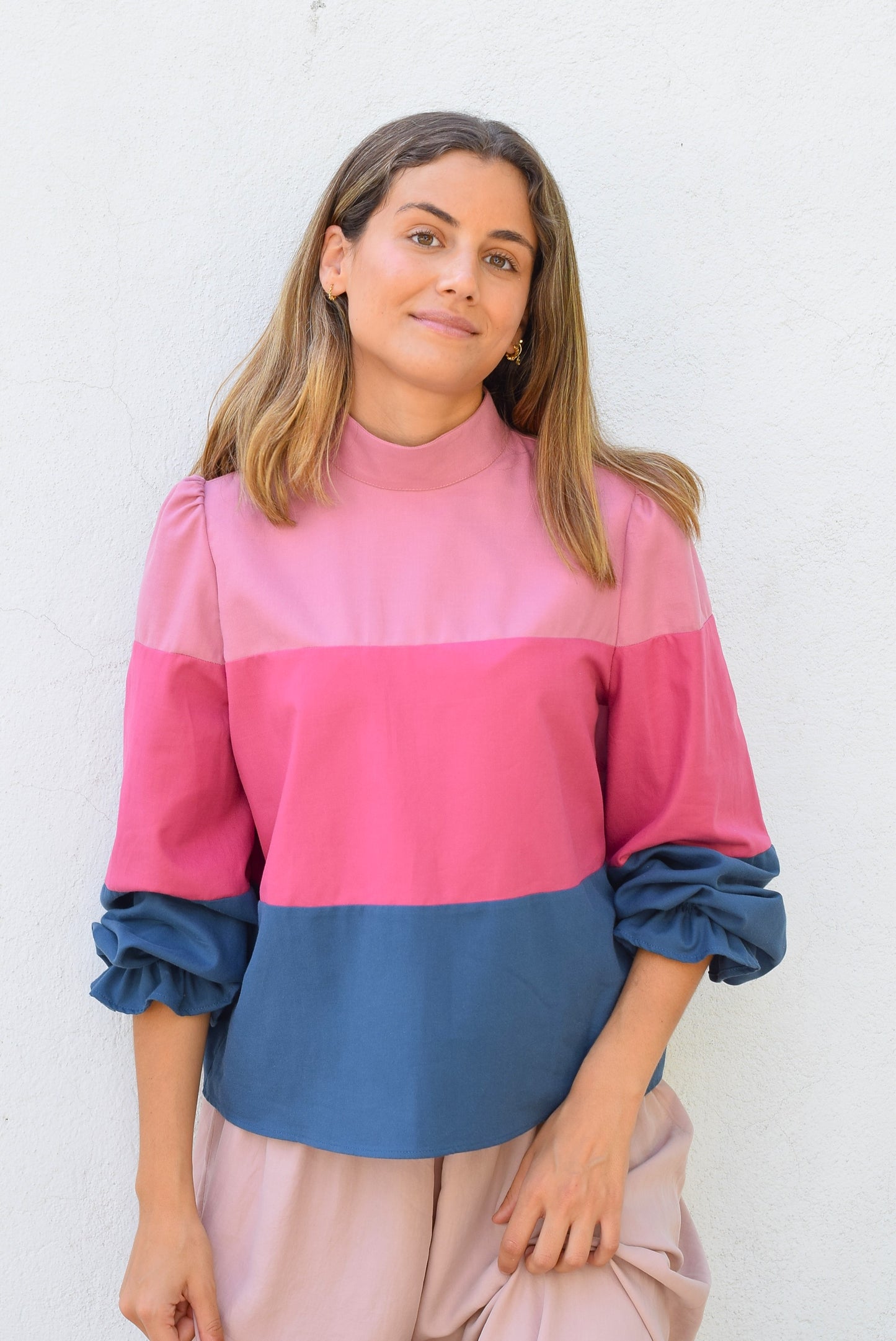 BLUSA TRIANA - ROSA, ROSA Y AZUL -