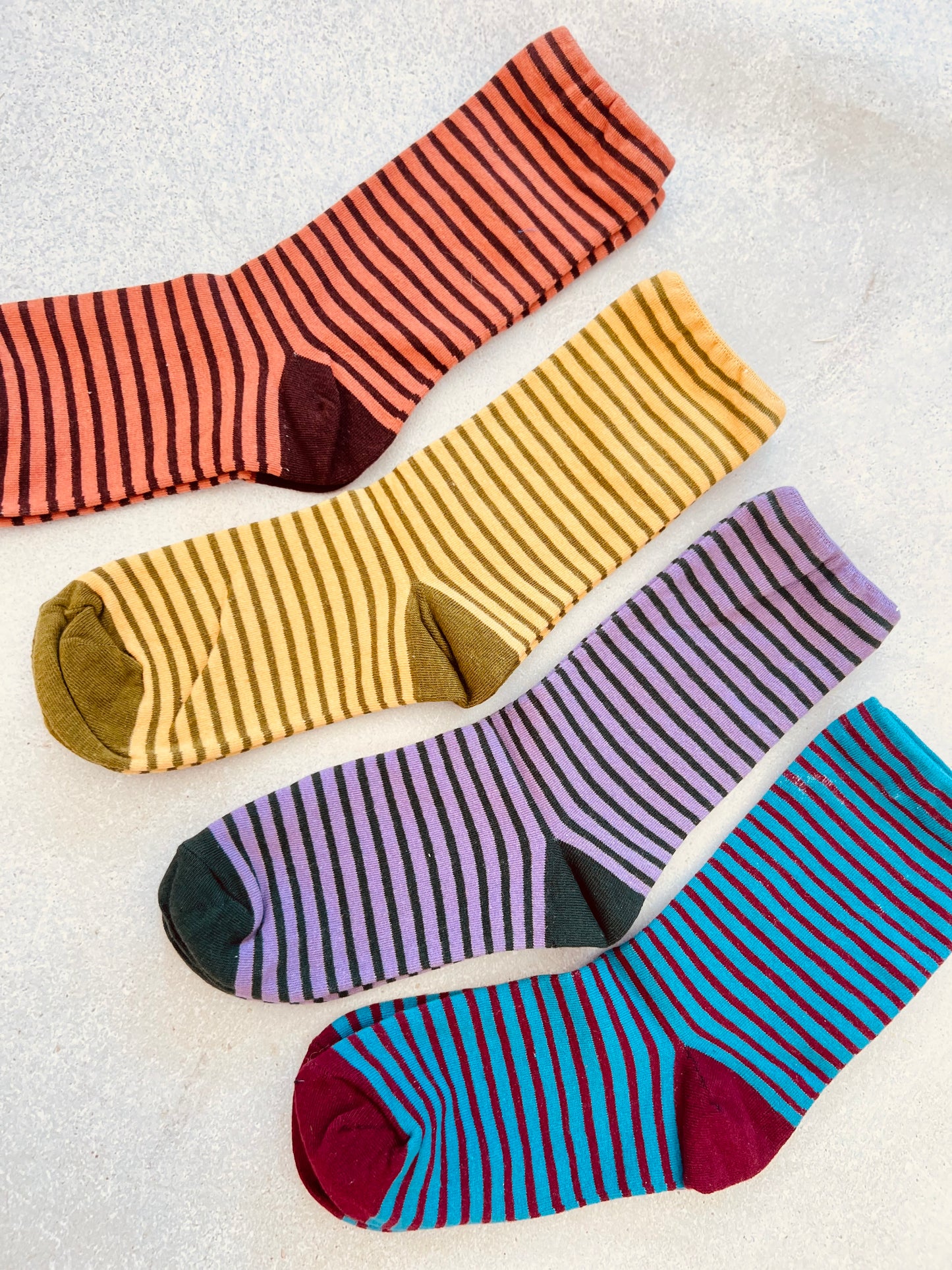 FLOWER SOCKS - AUBERGINES