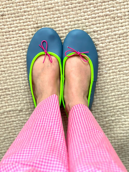 BLUE BALLERINAS WITH GREEN FLUORESCENT