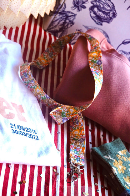 PACK MOTHER  - SUDADERA, CINTA Y CALCETINES