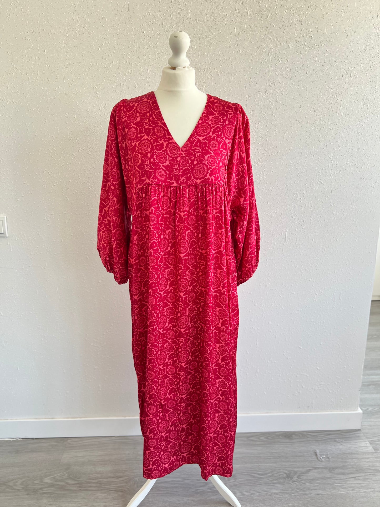 VESTIDO VICTORIA - FUCSIA
