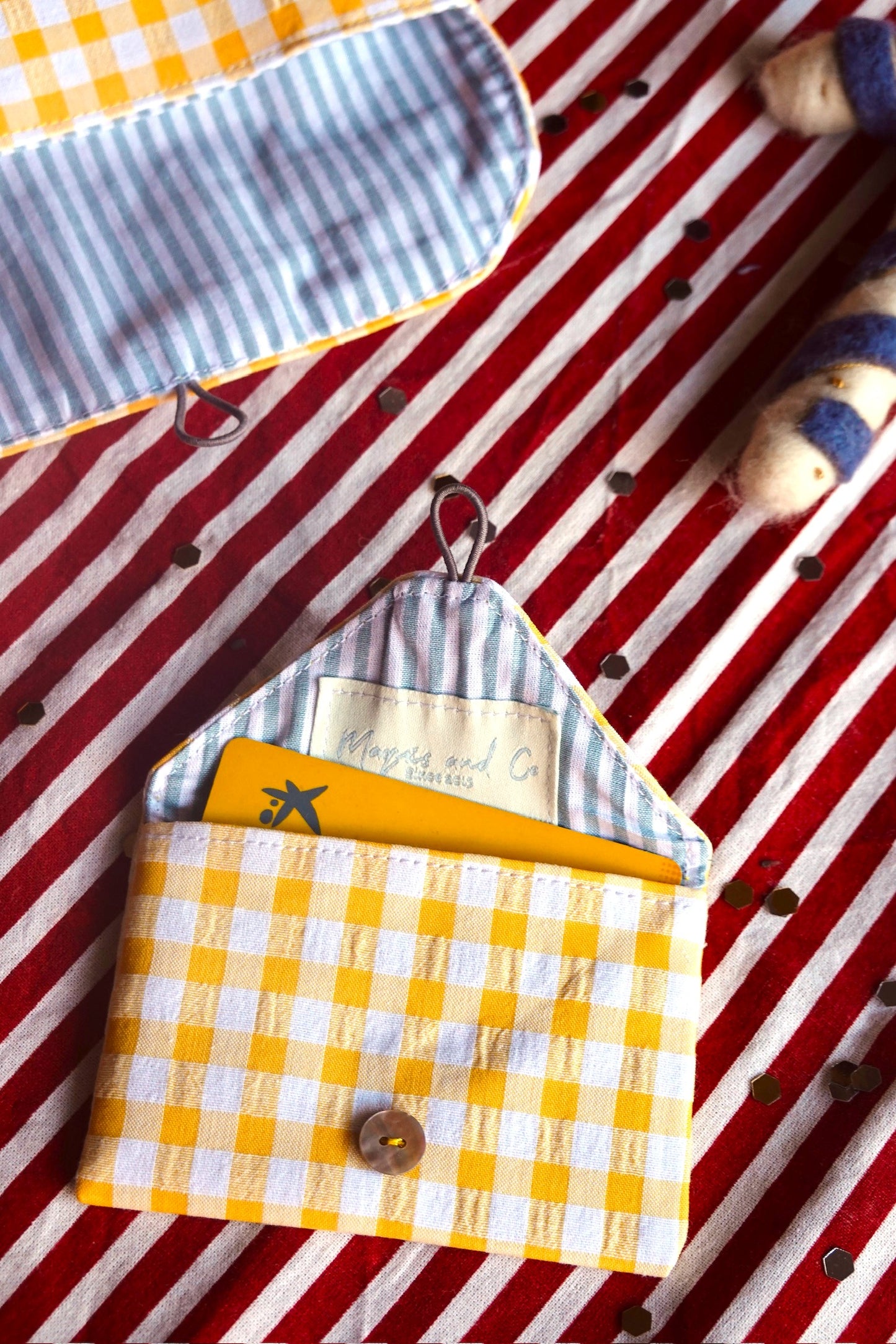 SET BOLSITA CON ACCESORIOS - VICHY AMARILLO