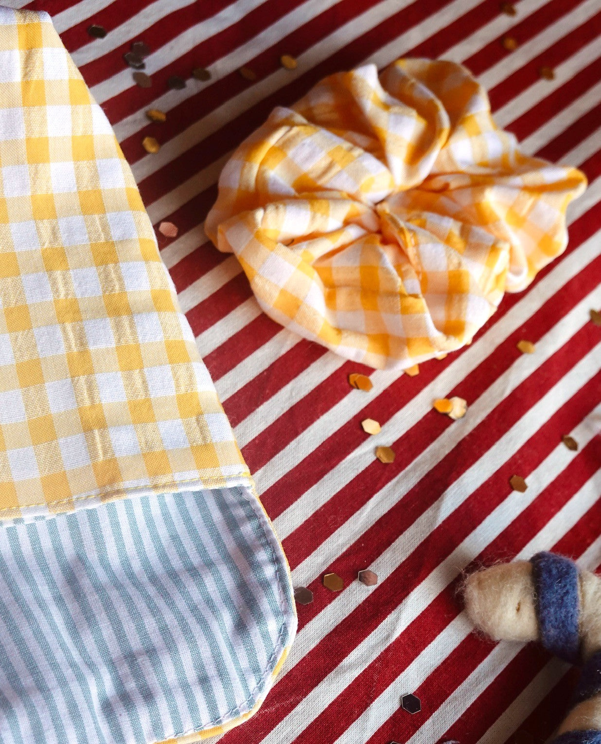 SET BOLSITA CON ACCESORIOS - VICHY AMARILLO