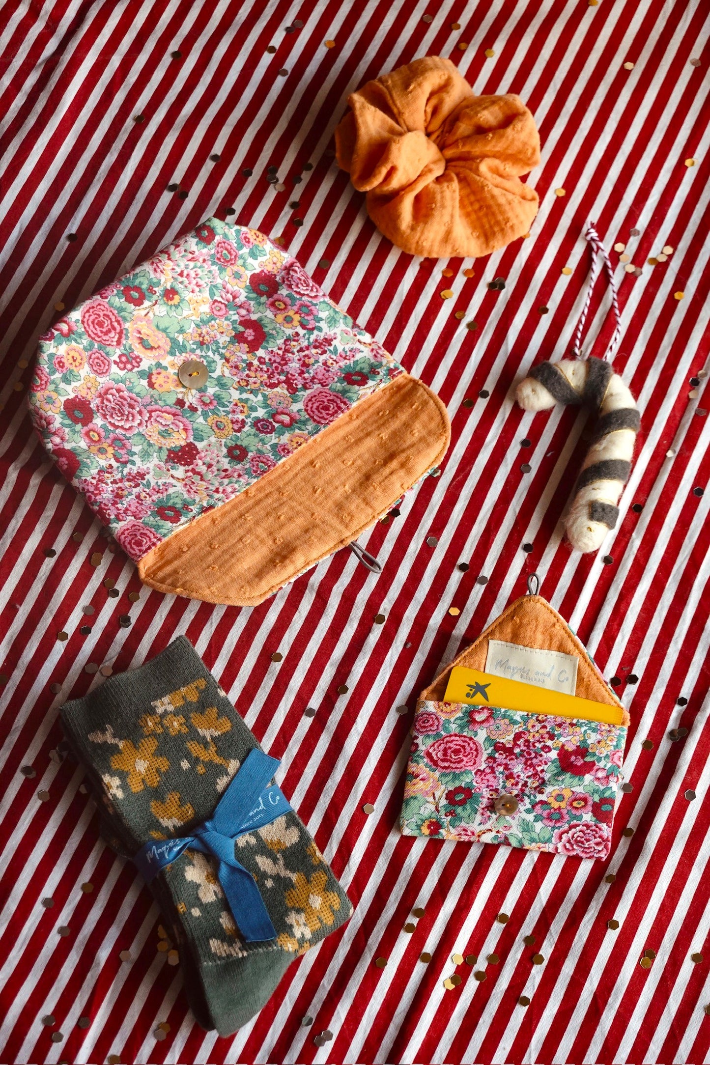 SET BOLSITA CON ACCESORIOS - LIBERTY FRAMBUESA