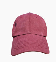 Cargar imagen en el visor de la galería, GORRA DAKO - VINO
