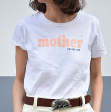 Load image into Gallery viewer, camiseta bordada blanca mother

