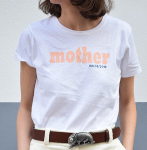 camiseta bordada blanca mother