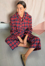 Cargar imagen en el visor de la galería, BLUSA CATALINA - TARTAN ROJO
